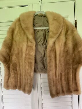 Women's Vintage Light Brown Fur Stole
